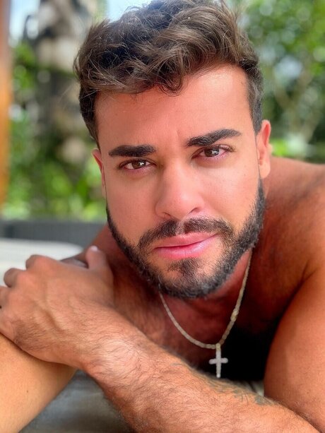 Leonardo Prado strip onlyfans