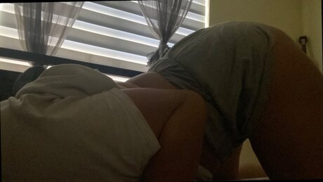 TINY H0RNY PUSSY_ onlyfans page