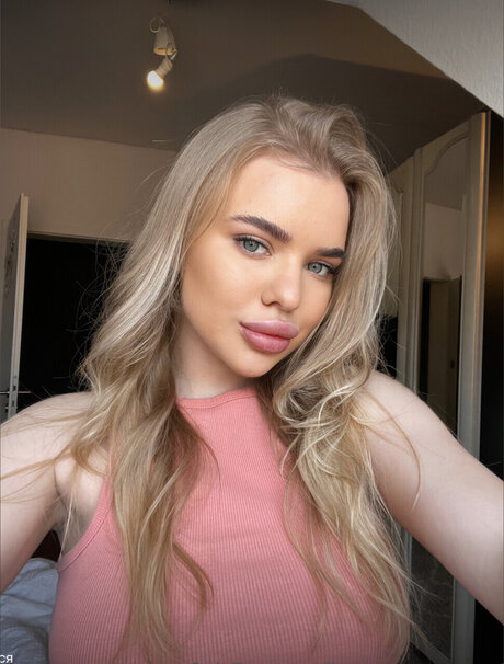 Blondy Baby_ onlyfans xx