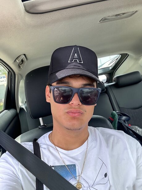 Rauluis25 onlyfans pic