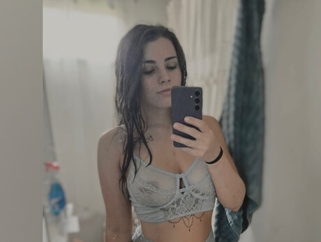 Tiffany Davis onlyfans nude pictures