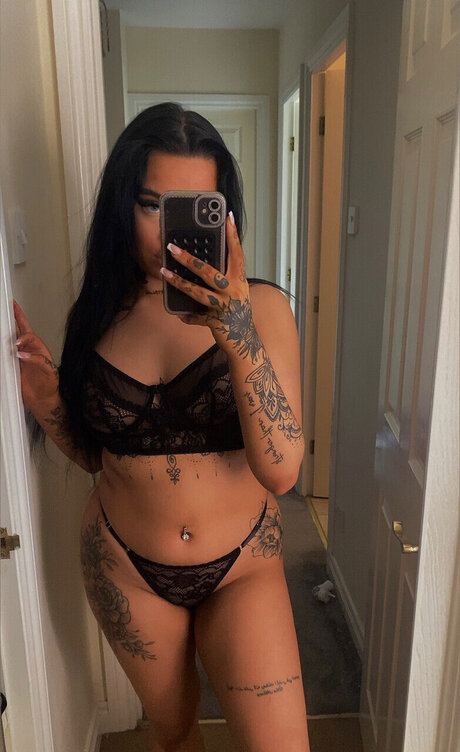 Anisa Hirst leaked onlyfans porn