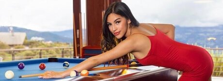 Eva Fox onlyfans model photo