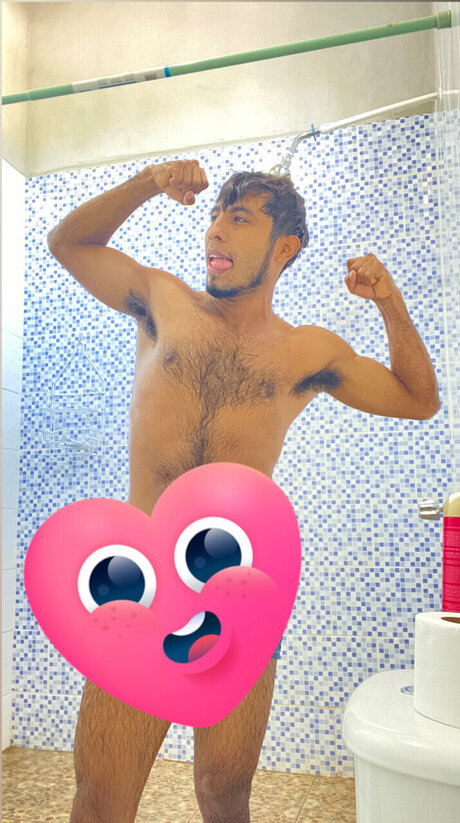 Felipe Alas tits onlyfans