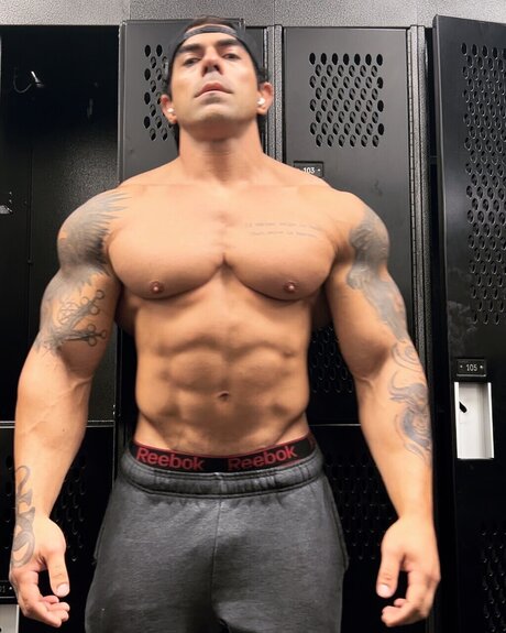 Damien Stone nudes onlyfans leaks