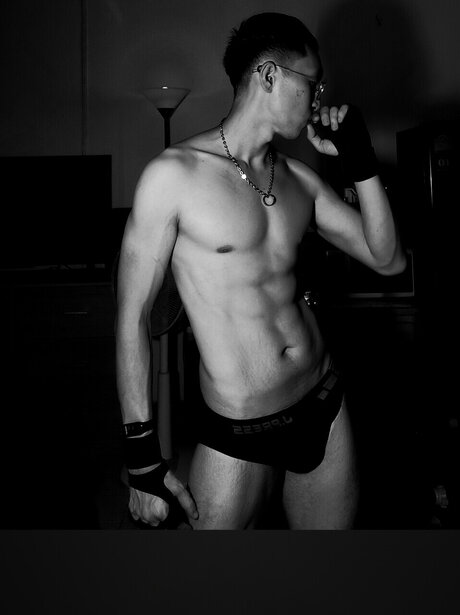 _R A_ nude onlyfans pics