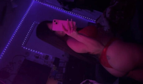 Amelia Fox onlyfans model