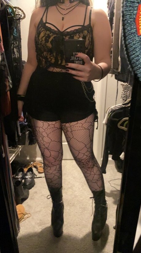 LermyWermy onlyfans pictures