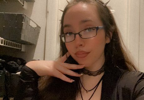 LermyWermy onlyfans strip tease