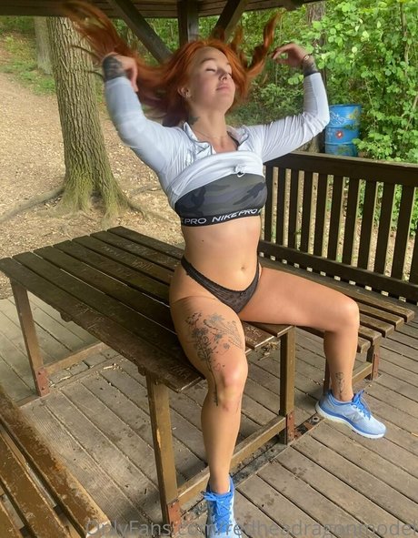 redheadragonmodel onlyfans pics nude