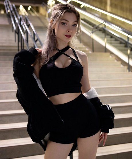 teacher milf onlyfans top portrait