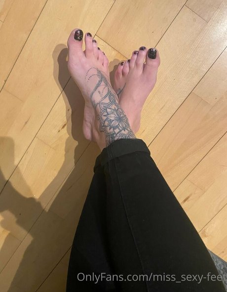 miss sexy feet onlyfans pic