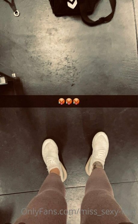 miss sexy feet nude onlyfans leaked