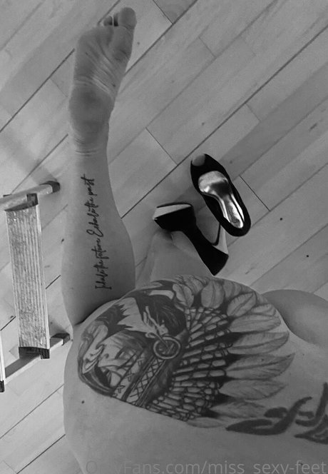 miss sexy feet leaked only fans nudes