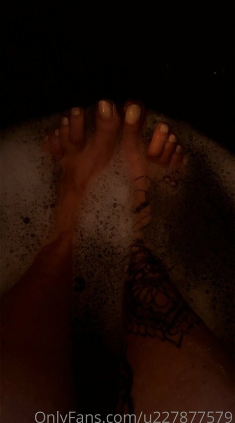 miss sexy feet onlyfans leaked pictures