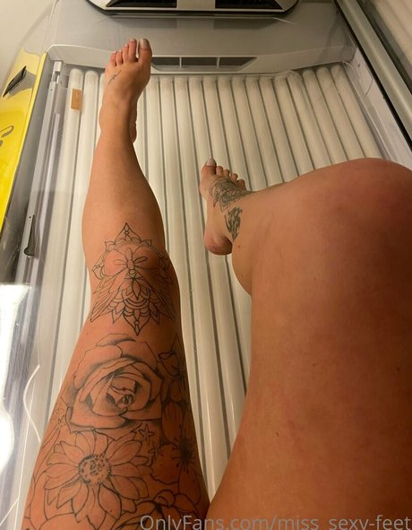 miss sexy feet onlyfans images