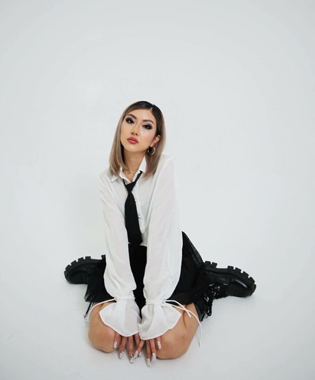 DJ Camgirl on onlyfans