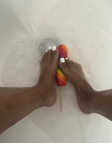 chocolatefeet8 onlyfans fotos