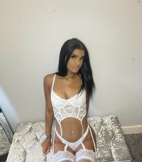 Alisha Romain onlyfans leaks xxx