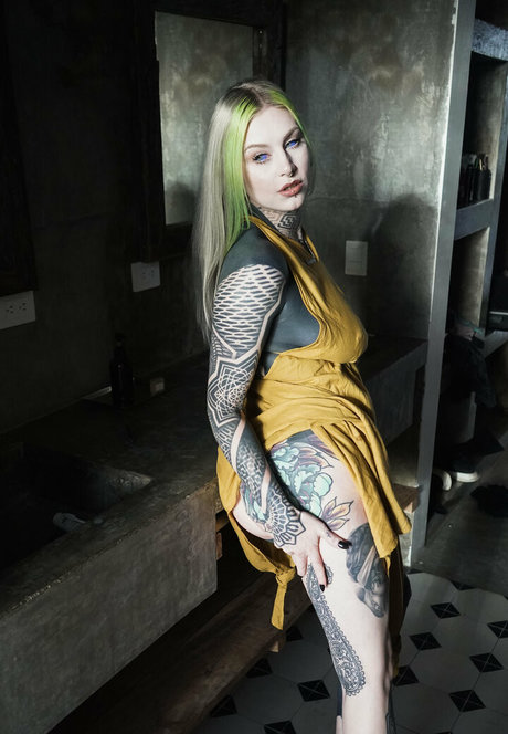 black squirt onlyfans hd photos