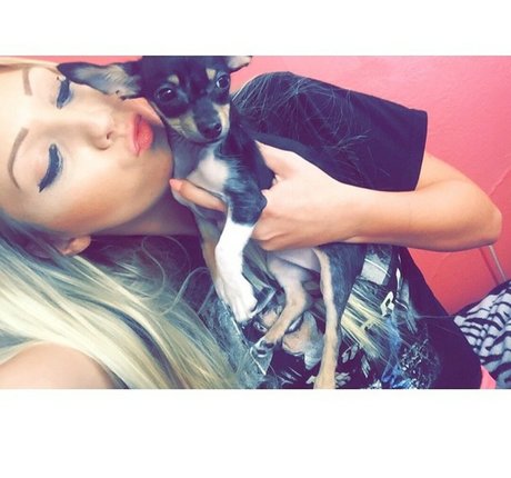 Amber BeIarski onlyfans nude tits