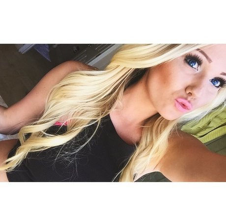 Amber BeIarski nudes onlyfans leak