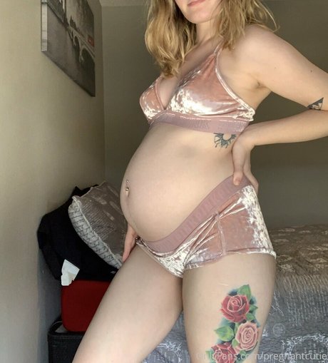 littleprincess97 onlyfans naked pics