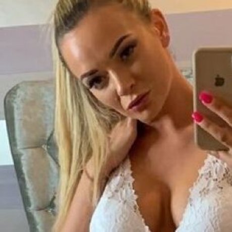 Destiny Eastwest leaked onlyfans photos