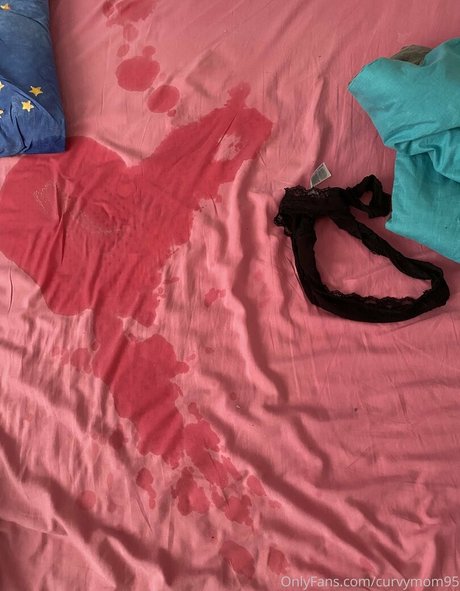 curvymom95 onlyfans pics leaked