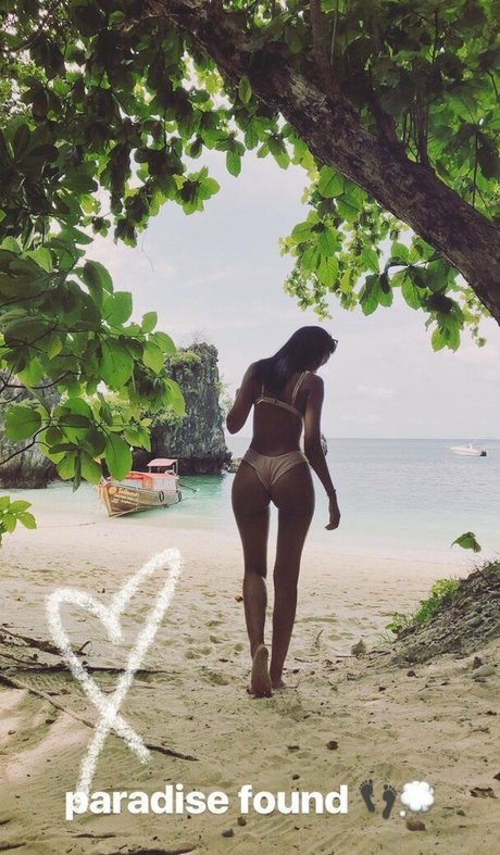 jaruwanzehrer only fans pictures