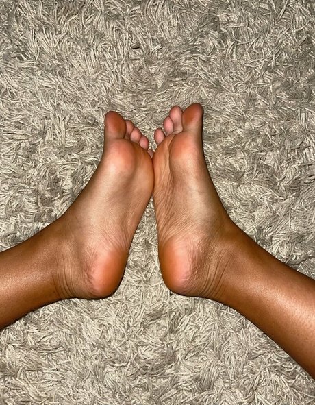 fineislandfeet fans only