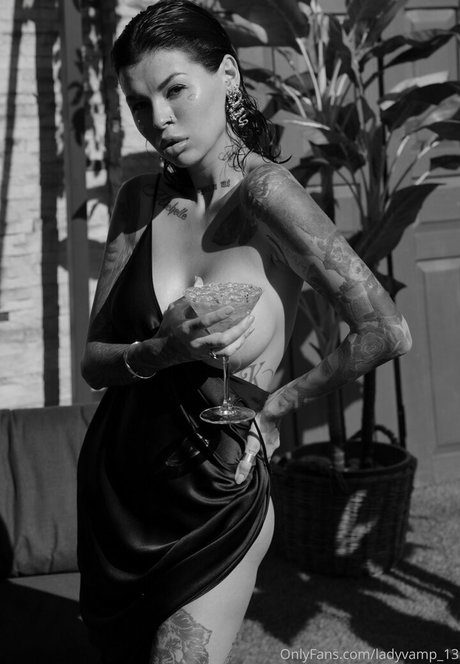 Lady Vamp onlyfans leajs