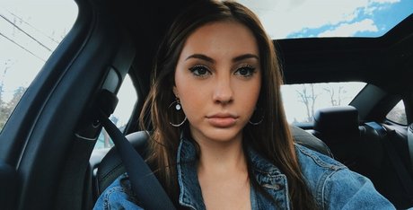 Kaelyn Myers onlyfans content