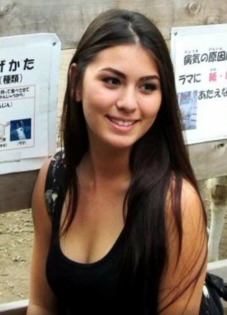 ebony tattoo onlyfans pornos depiction