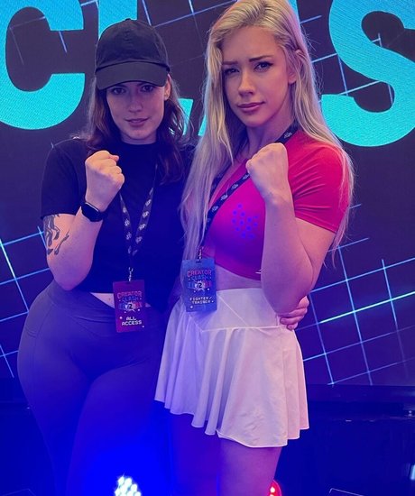 RipMika only fans leaks