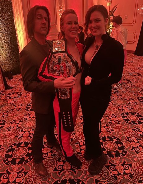 RipMika onlyfans porn leak