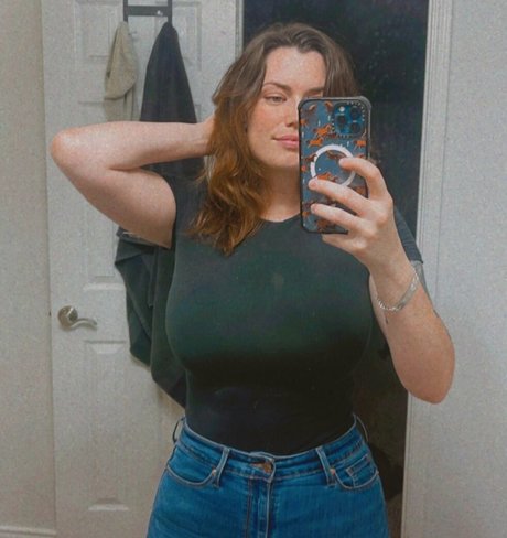 RipMika onlyfans ass