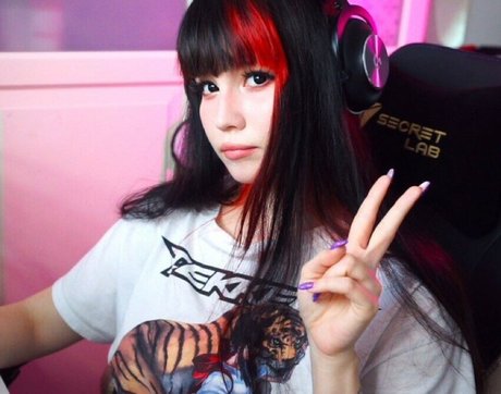 Shini Waifu on onlyfans