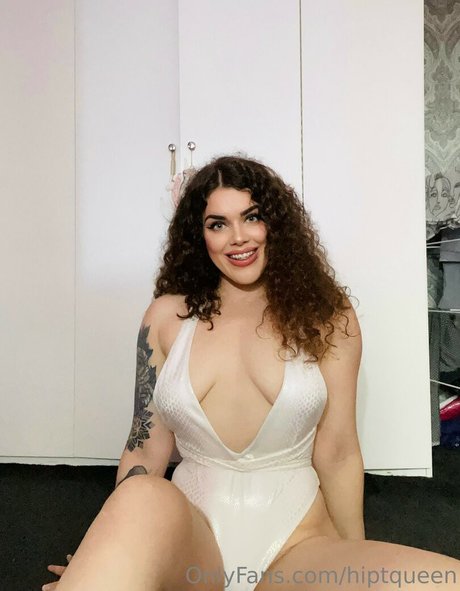 hiptqueen onlyfans striptease