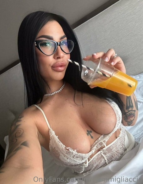 miriammigliaccio naked leaked onlyfans