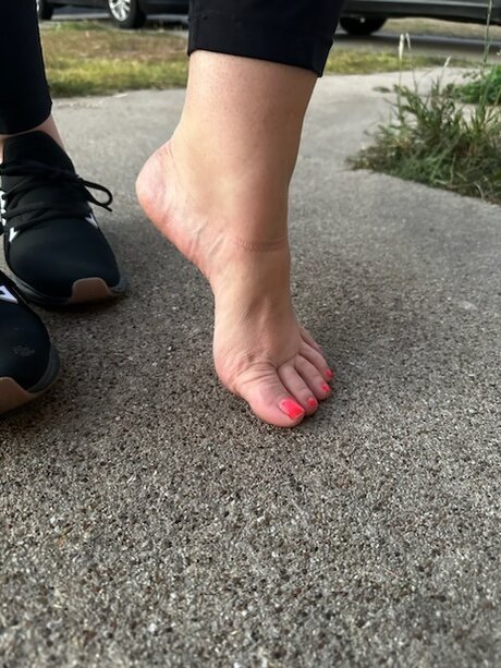 Rose Toes onlyfans leak new