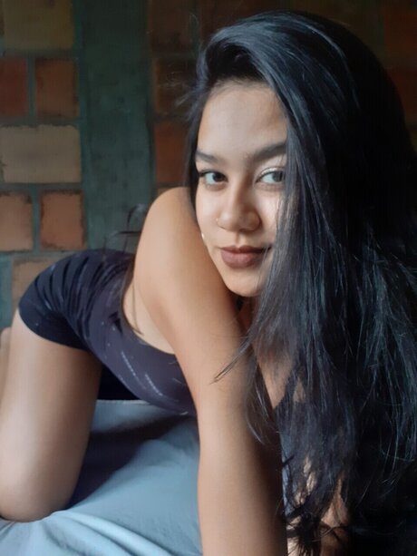 angieyv12 only fans leak nude