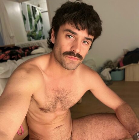 BIG BAD TOP onlyfans strip tease