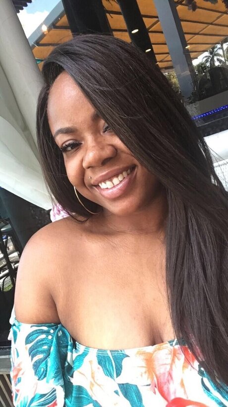 Ms TappIN onlyfans posts