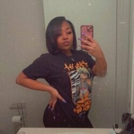 Just Nay_ onlyfans creator