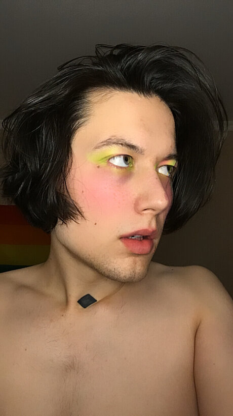 Viktor Shmiktor boobs onlyfans