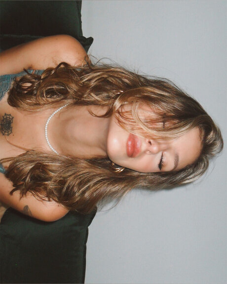 Amelia Warner boobs onlyfans