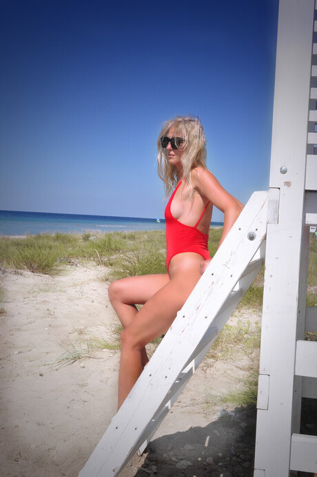 Djelka Bianki nude only fans