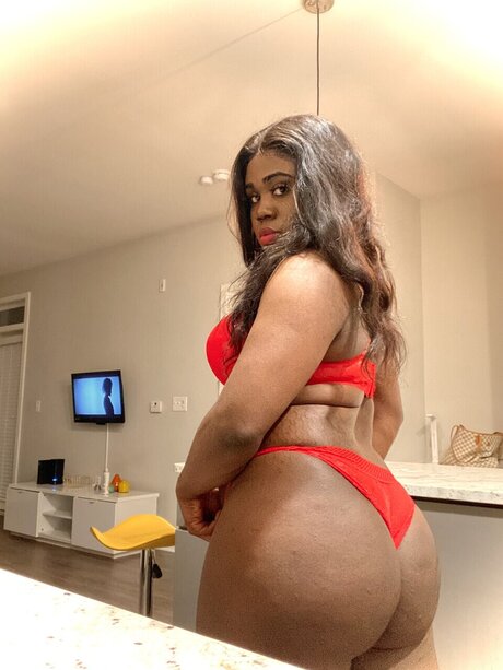 Hot chocolate_ onlyfans leaked tits