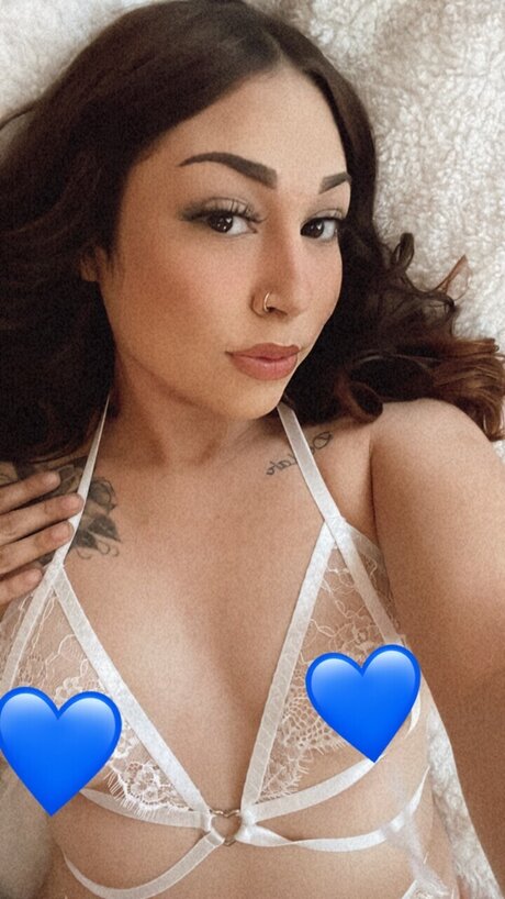 Savvv love_ onlyfans model photos